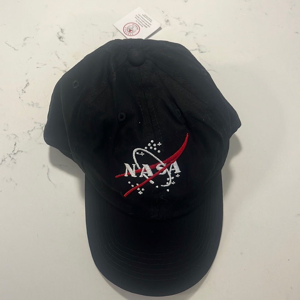 NASA Ballcap NWT